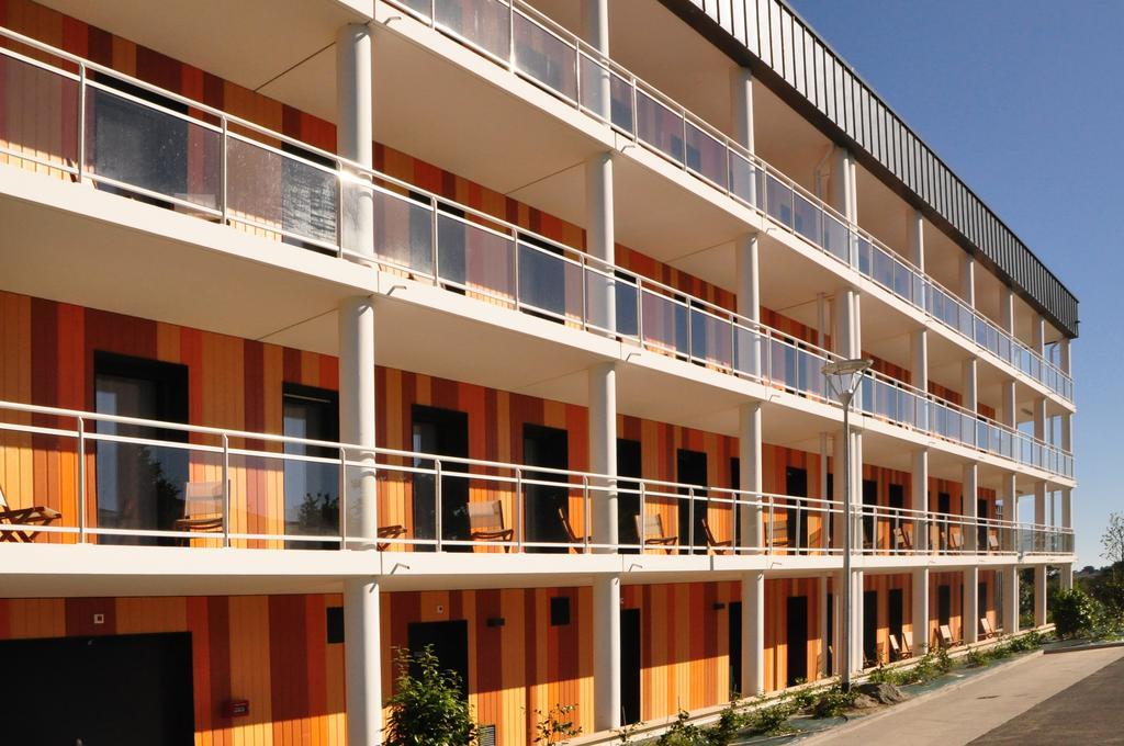 Golden Tulip Pornic Suites- Appart Hotel Ngoại thất bức ảnh