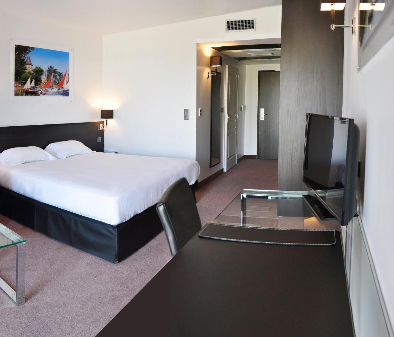 Golden Tulip Pornic Suites- Appart Hotel Ngoại thất bức ảnh