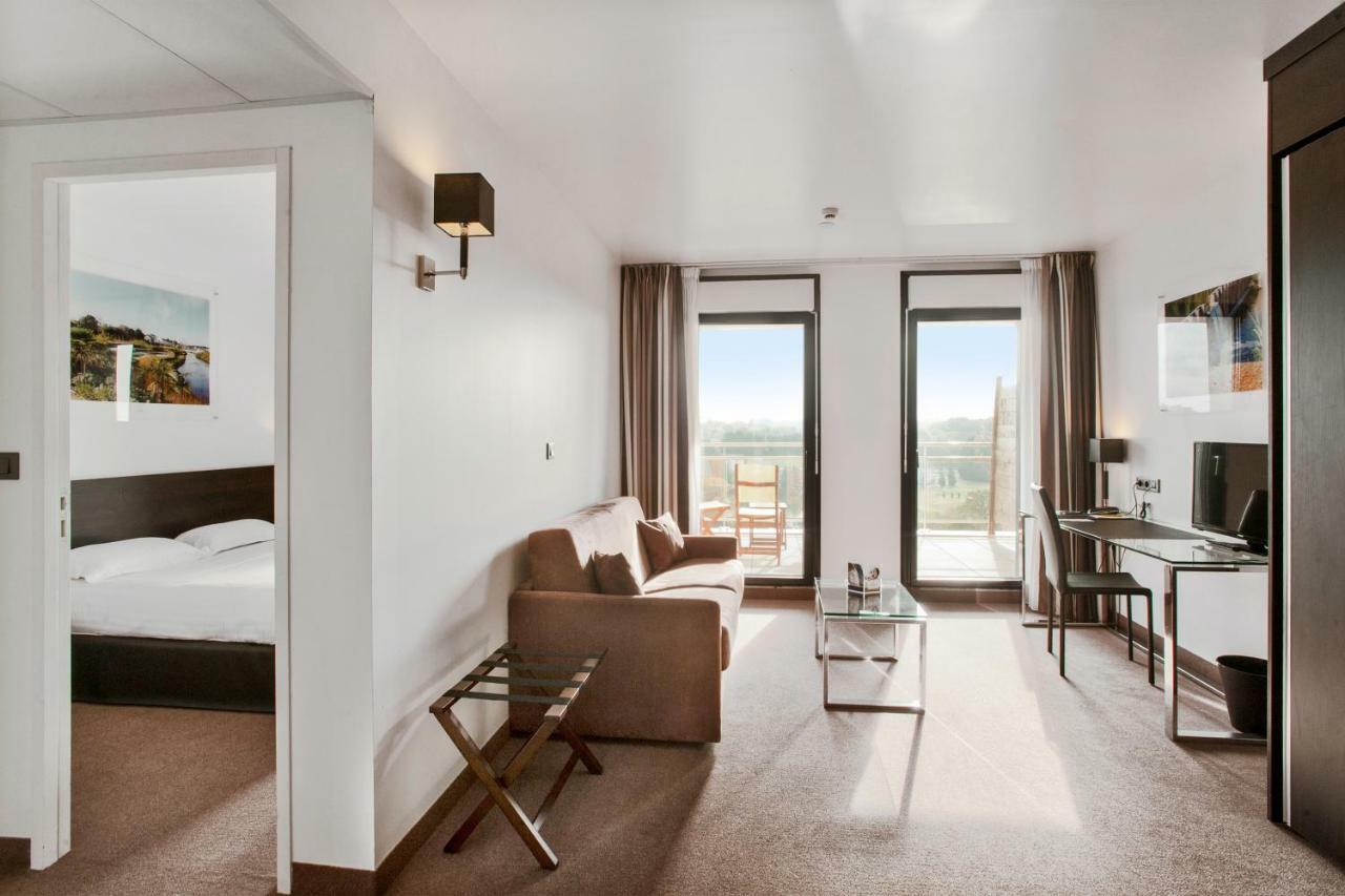 Golden Tulip Pornic Suites- Appart Hotel Ngoại thất bức ảnh