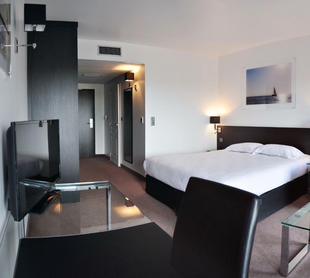Golden Tulip Pornic Suites- Appart Hotel Ngoại thất bức ảnh