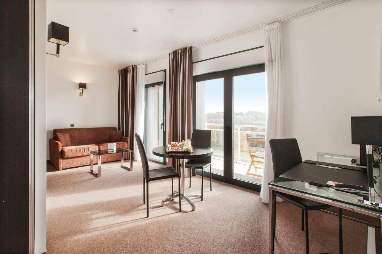 Golden Tulip Pornic Suites- Appart Hotel Ngoại thất bức ảnh