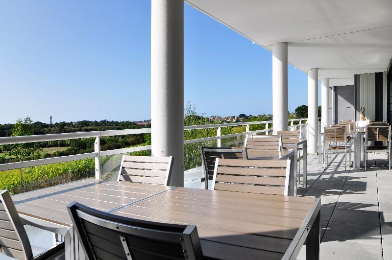Golden Tulip Pornic Suites- Appart Hotel Ngoại thất bức ảnh